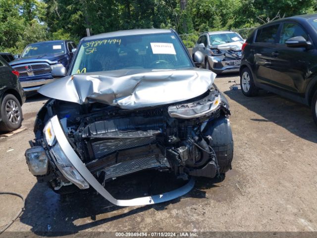 KNDJ23AU3N7806558 KIA SOUL LX