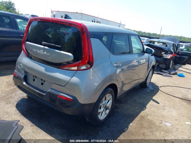 KNDJ23AU3N7806558 KIA SOUL LX