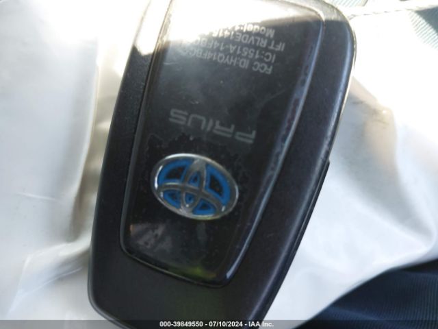 JTDKBRFU0H3027405 Toyota Prius Two