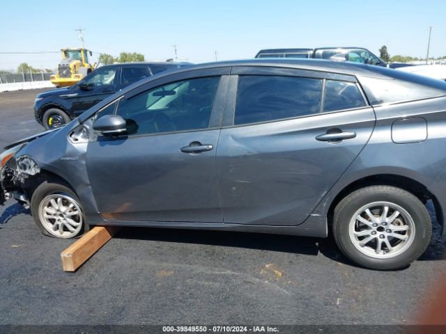 JTDKBRFU0H3027405 Toyota Prius Two
