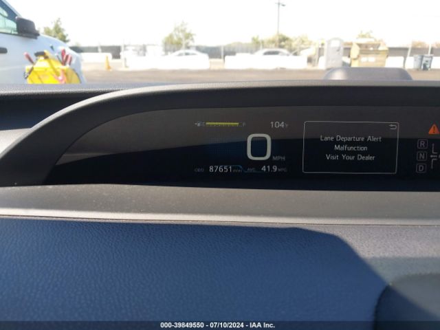 JTDKBRFU0H3027405 Toyota Prius Two