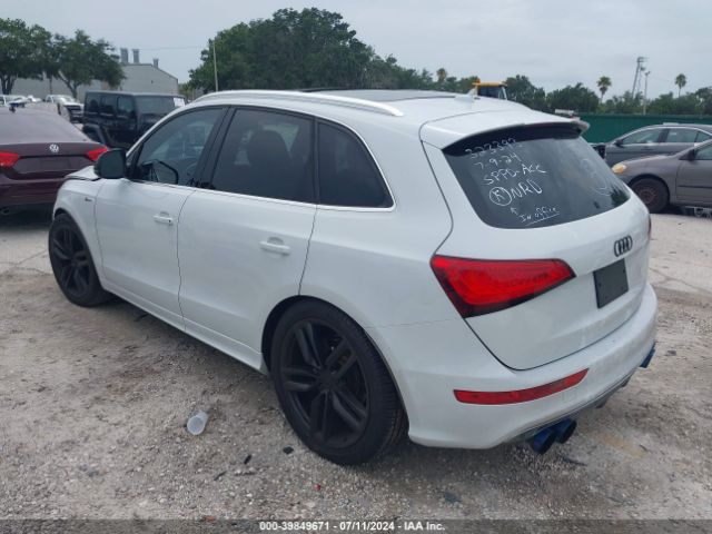WA1CGAFP0EA084108 Audi Sq5 3.0t Premium Plus