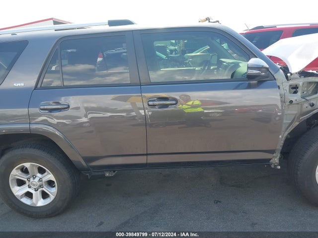 Toyota 4runner Sr5 Premium 2020 JTEZU5JR6L5220025 Image 14