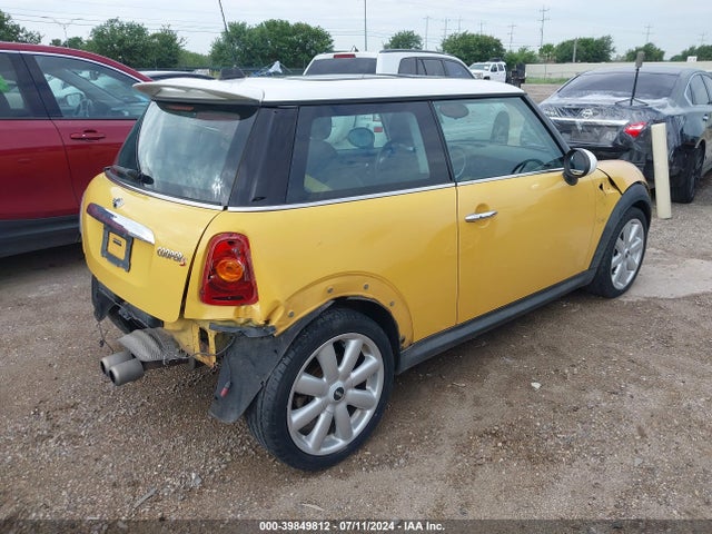 2007 MINI COOPER S WMWMF735X7TL87100 Photo 3