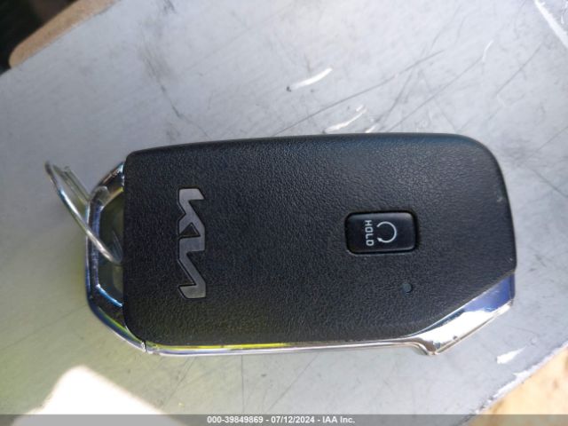 KNDJ23AU2R7227731 KIA SOUL S