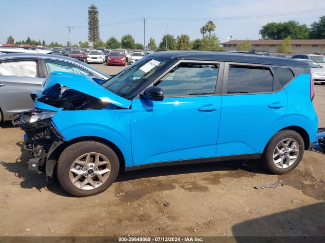 KNDJ23AU2R7227731 KIA SOUL S