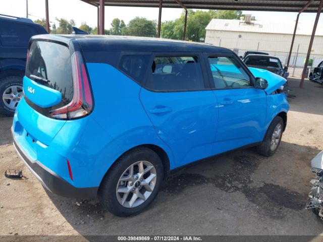 KNDJ23AU2R7227731 KIA SOUL S
