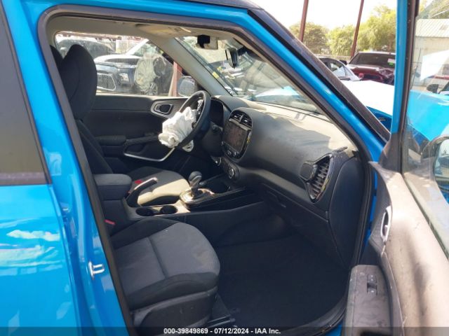 KNDJ23AU2R7227731 KIA SOUL S