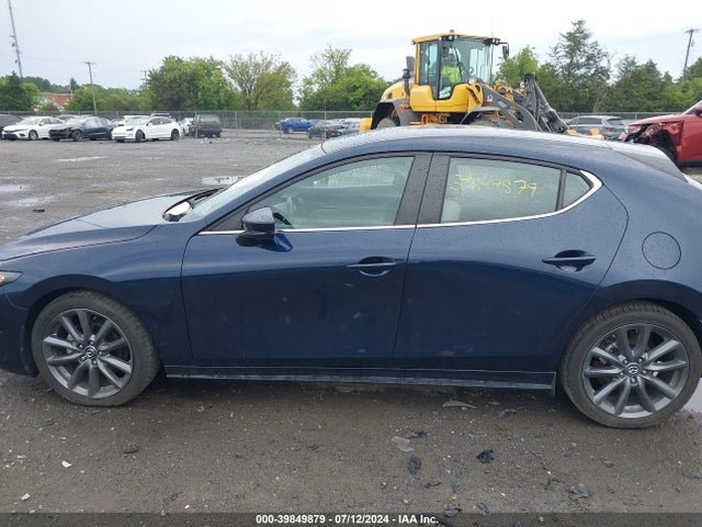 Mazda MAZDA3 2019 JM1BPAJM8K1135820 Image 14