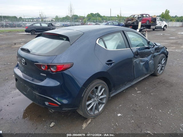 JM1BPAJM8K1135820 Mazda MAZDA3