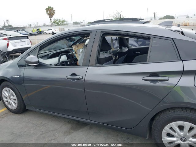 Toyota Prius Le 2020 JTDKARFU3L3125338 Image 14