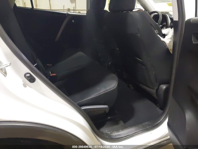 Toyota Rav4 Xle 2017 2T3RFREV8HW692613 Image 8