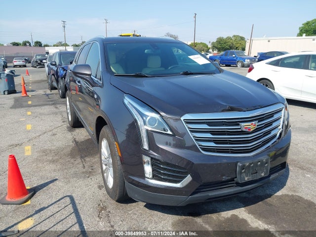 2017 1GYKNARS1HZ210158 main image