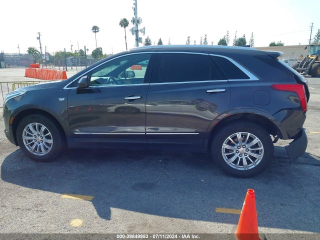 1GYKNARS1HZ210158 Cadillac Xt5 Standard
