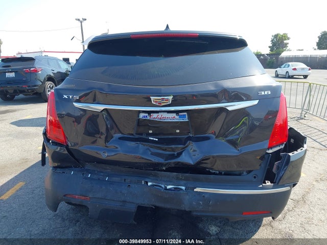 1GYKNARS1HZ210158 Cadillac Xt5 Standard