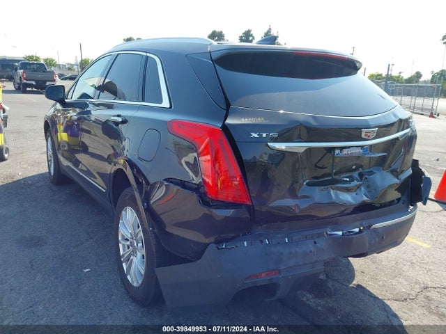 1GYKNARS1HZ210158 Cadillac Xt5 Standard