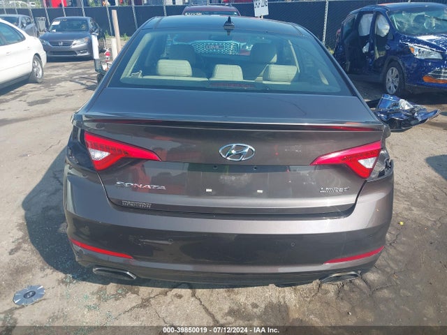 Hyundai Sonata Limited 2015 5NPE34AF6FH120517 Image 17
