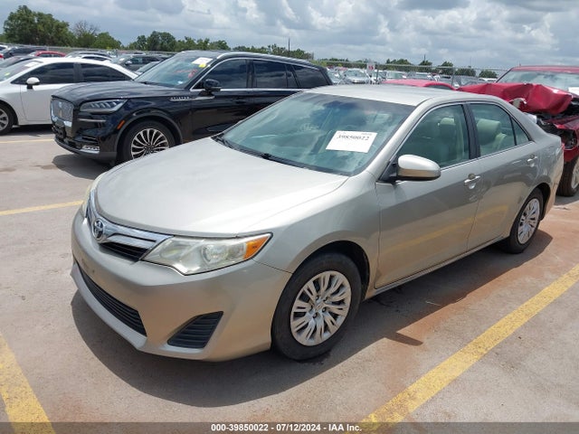 Toyota CAMRY LE 2014 4T4BF1FK8ER396363 Image 2