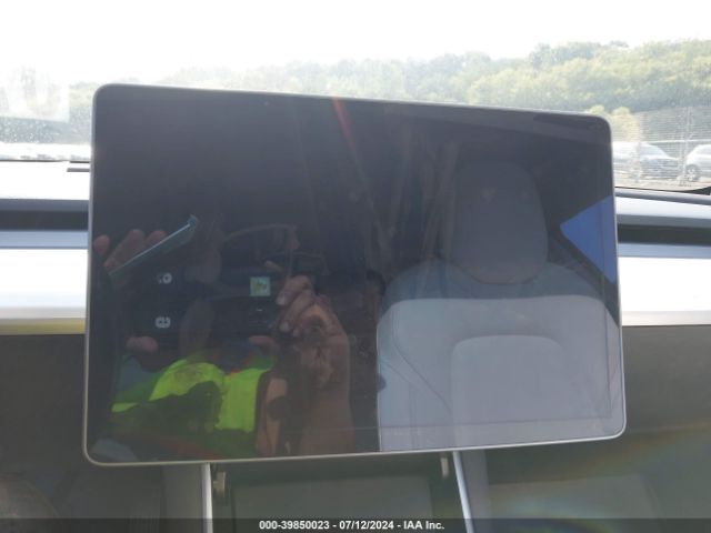 5YJ3E1EBXKF195673 Tesla Model 3 Long Range/performance