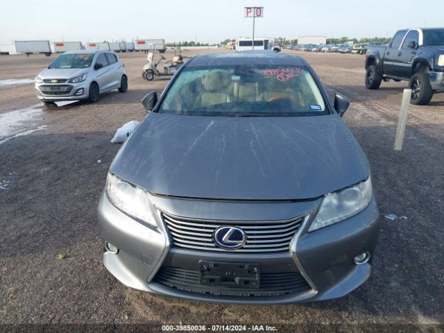 JTHBW1GG9F2094083 Lexus ES 300H
