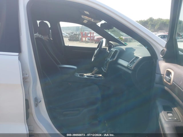 1C4RJFAG3GC472009 Jeep Grand Cherokee Laredo
