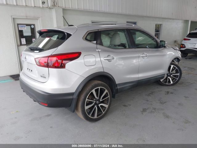 JN1BJ1CP0KW225106 Nissan Rogue Sport Sl