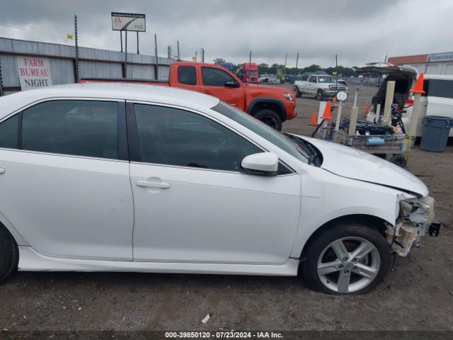 4T1BF1FK4EU754875 Toyota CAMRY SE