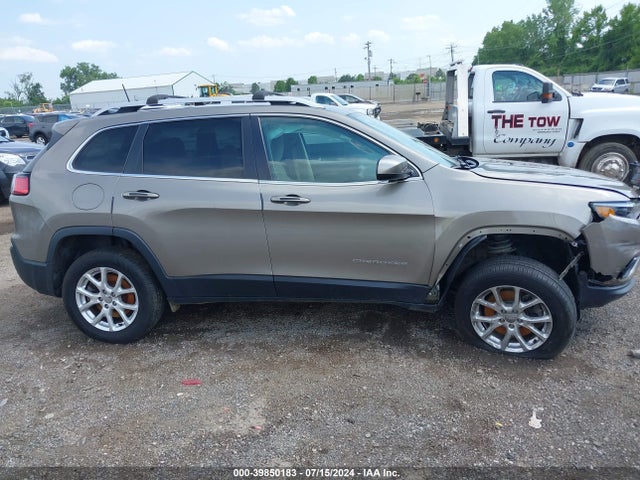 1C4PJMCB4KD193751 Jeep Cherokee Latitude 4x4