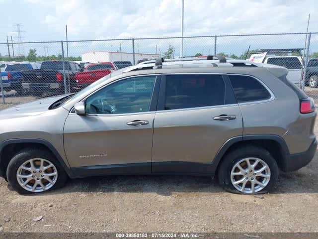 1C4PJMCB4KD193751 Jeep Cherokee Latitude 4x4