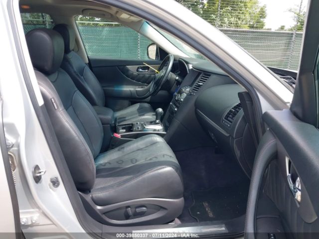 JN8CS1MW7FM483097 Infiniti QX70