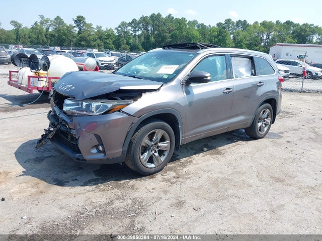 Toyota Highlander Limited Platinum 2019 5TDDZRFH2KS919376 Image 2
