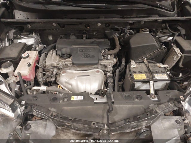 Toyota Rav4 Xle 2018 JTMRFREV3JD240622 Image 10