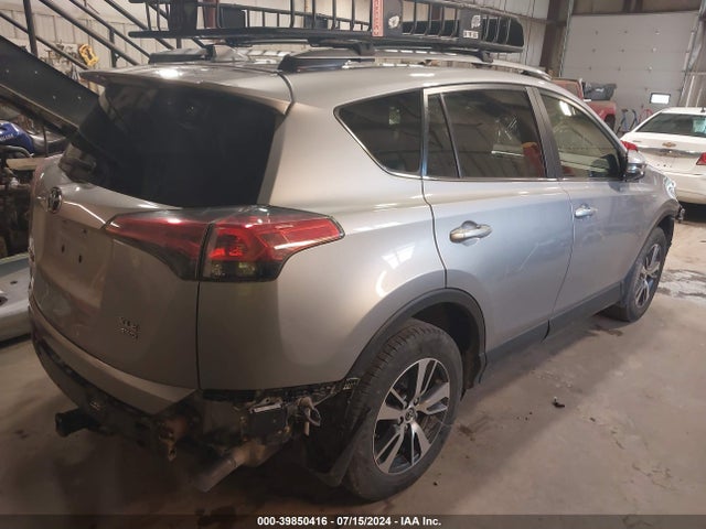 Toyota Rav4 Xle 2018 JTMRFREV3JD240622 Image 4