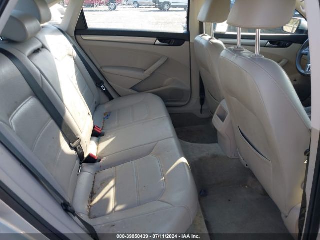1VWAT7A32FC119704 Volkswagen Passat 1.8t Limited Edition