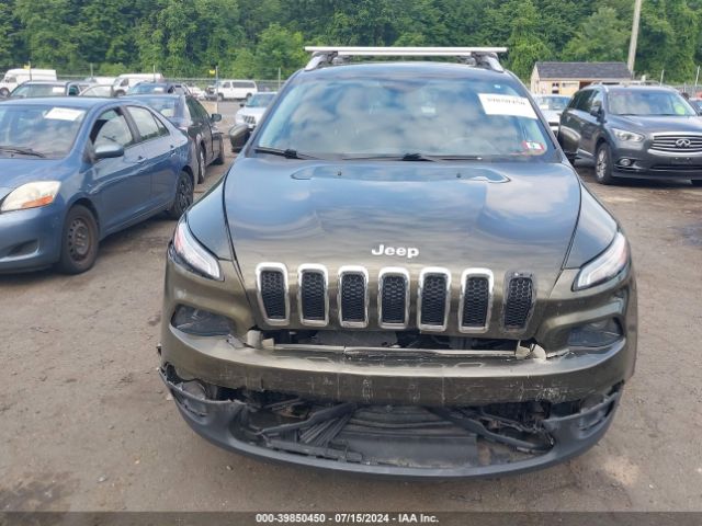 1C4PJMCB5FW552552 Jeep Cherokee Latitude