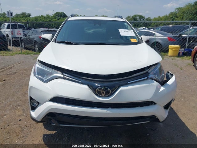 Toyota Rav4 Xle 2017 JTMRFREVXHD213296 Image 12