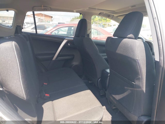 Toyota Rav4 Xle 2017 JTMRFREVXHD213296 Image 8