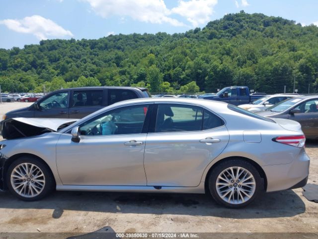 4T1B11HK0JU094131 Toyota CAMRY XLE