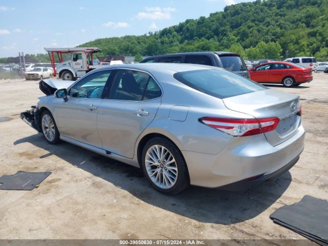 4T1B11HK0JU094131 Toyota CAMRY XLE