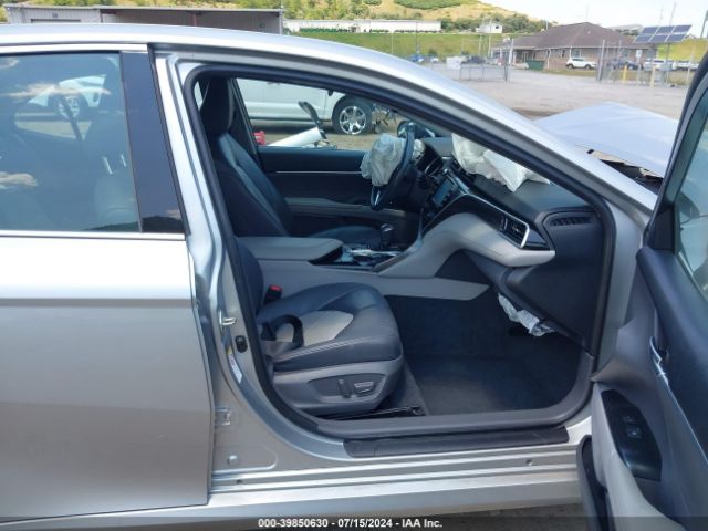 4T1B11HK0JU094131 Toyota CAMRY XLE