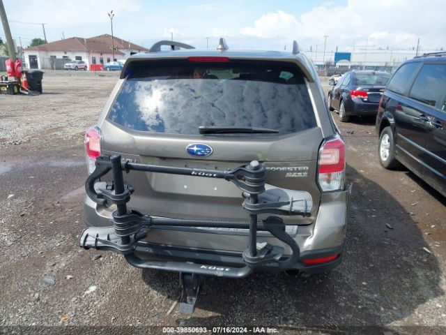 JF2SJAWC6HH589342 Subaru Forester 2.5i Touring