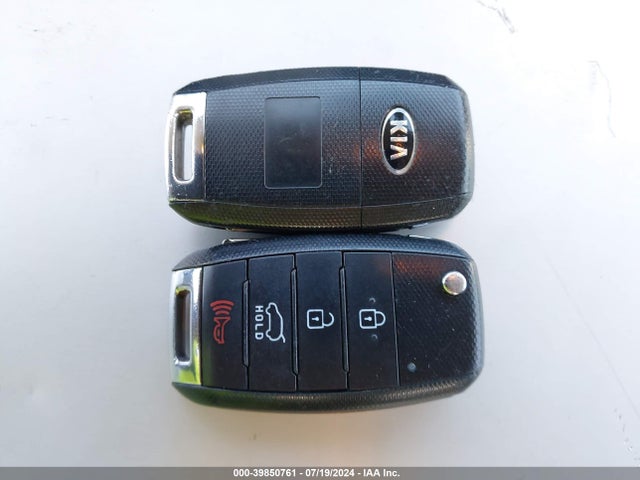 KIA Soul 2016 KNDJN2A25G7245136 Image 11