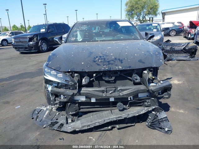 58ABA1C12RU040185 Lexus Es 300h F Sport Handling