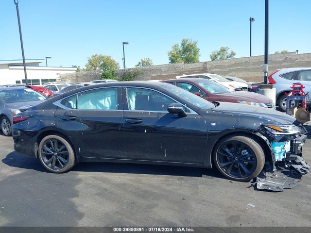 58ABA1C12RU040185 Lexus Es 300h F Sport Handling