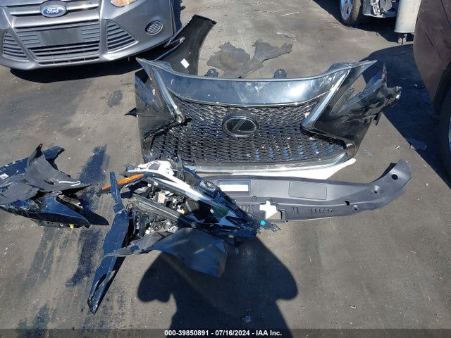 58ABA1C12RU040185 Lexus Es 300h F Sport Handling