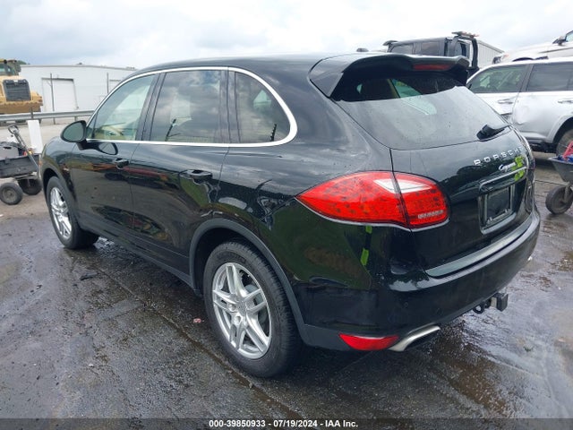 2013 PORSCHE CAYENNE WP1AF2A23DLA41725 Photo 2
