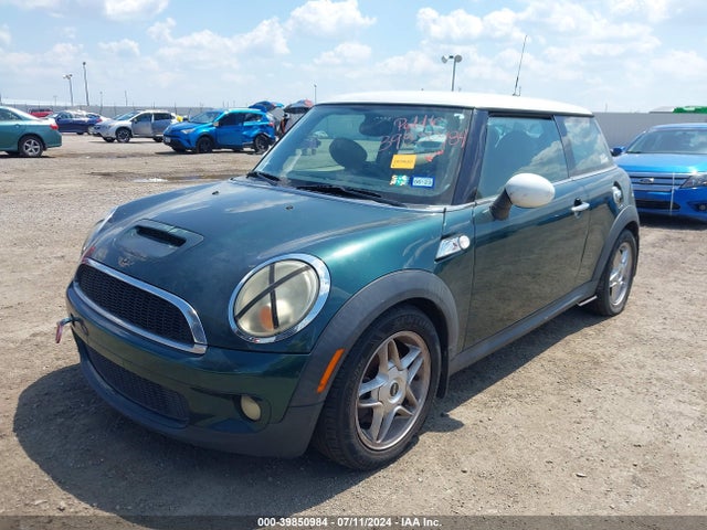 2007 MINI COOPER S WMWMF73517TT85736 Photo 1