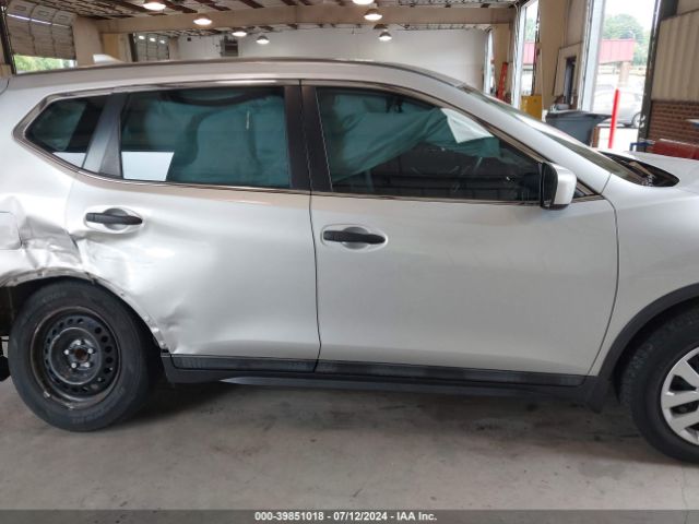 5N1AT2MT3JC713207 Nissan ROGUE S