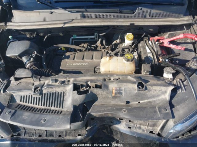 3GNCJKSB0JL294273 Chevrolet TRAX LS