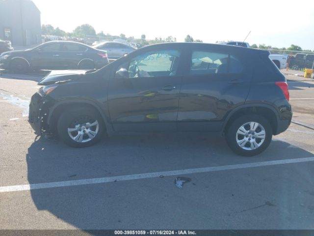 3GNCJKSB0JL294273 Chevrolet TRAX LS